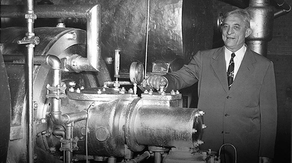 En 1902, un ingeniero creó el aire acondicionado para salvar a los enfermos, pero acabó cambiando el mundo. Su invento enfrió hospitales, casas y hasta el cine.

Se llamaba Willis Carrier.

Tira del hilo 🧵👇🏽👇🏽👇🏽