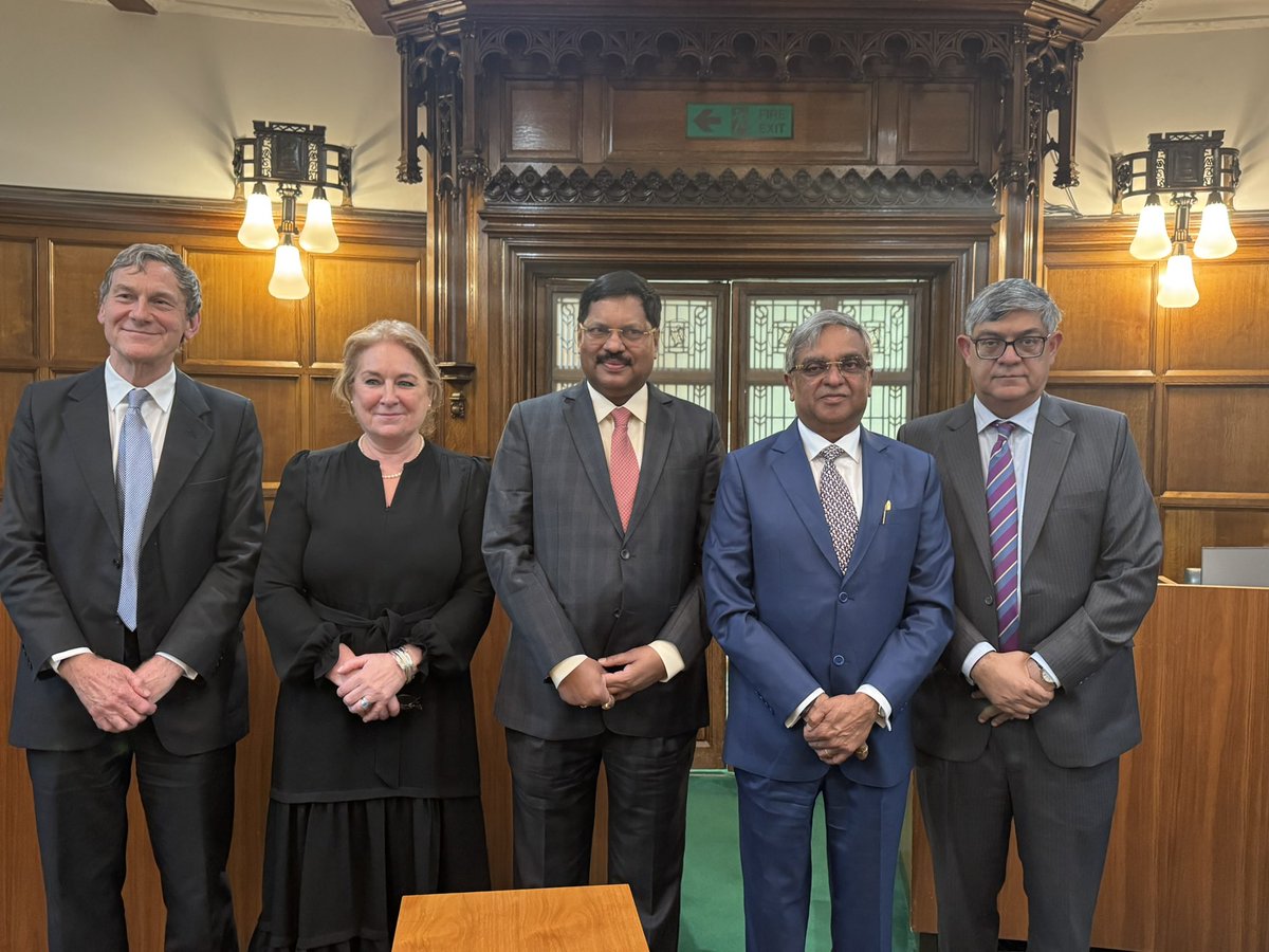 Roundtable at the UK Supreme Court, London, on the theme: “Maintaining Judicial Legitimacy and Public Confidence”.
 
Roundtable featured the following speakers:
 
·      Justice B.R. Gavai, Chief Justice of India
·     The Rt Hon Lord Leggatt, Justice of the UK Supreme Court
·
