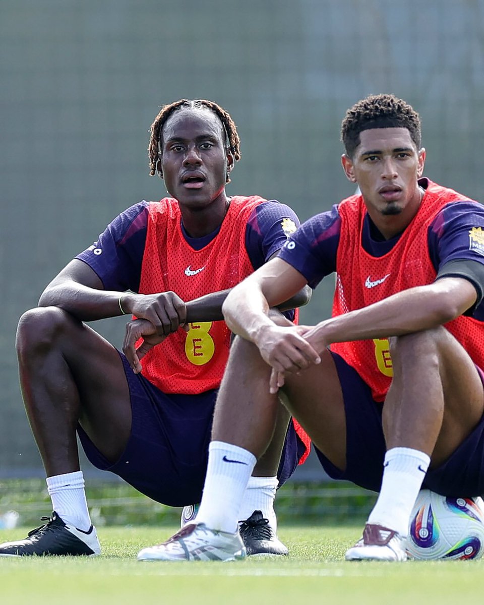 📸🏴󠁧󠁢󠁥󠁮󠁧󠁿