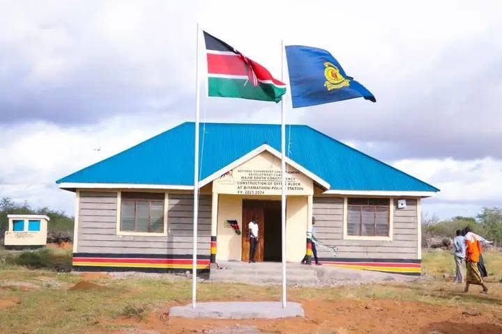Frontier Online (@frontieronlinek) on Twitter photo IN PICTURES: #Wajir South MP <a href="/Moadow/">Hon. Mohammed Adow</a> opened the new Biyamadhow Police Station with offices and housing to boost security in the border area, aiming for better services and safer communities. IN PICTURES: #Wajir South MP <a href="/Moadow/">Hon. Mohammed Adow</a> opened the new Biyamadhow Police Station with offices and housing to boost security in the border area, aiming for better services and safer communities.