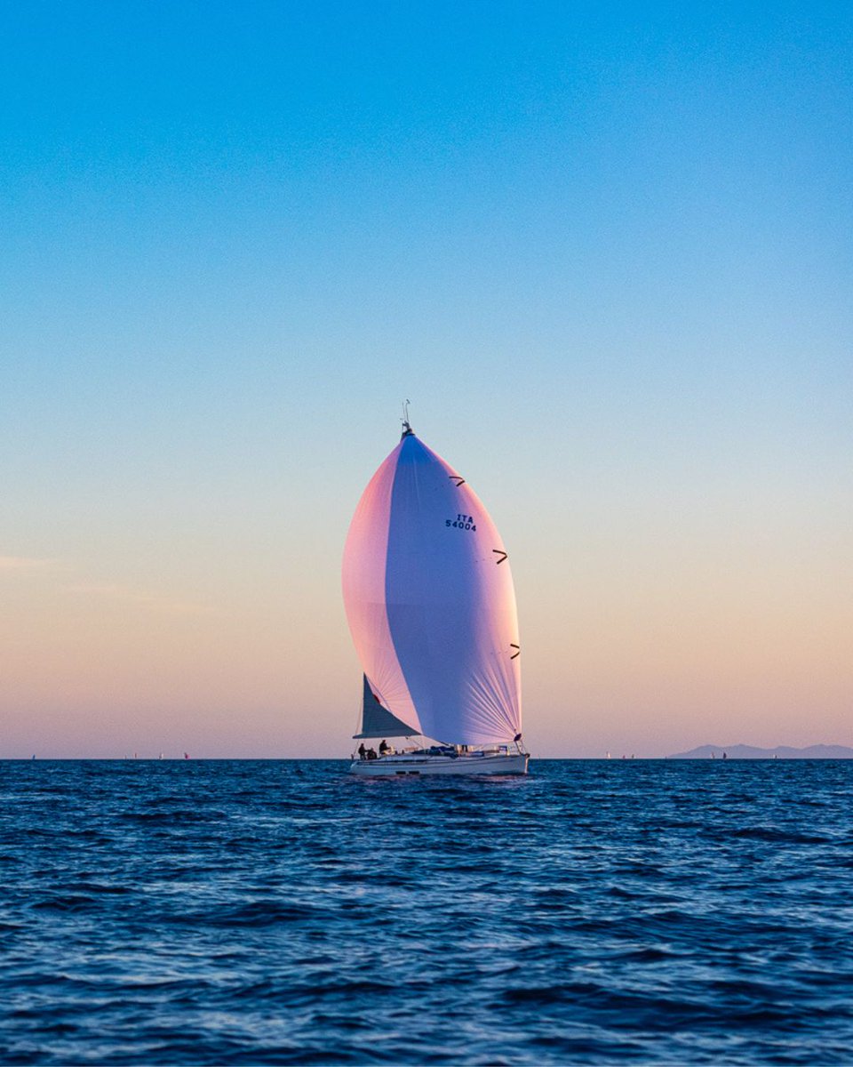 Nautorswan's tweet photo. Our beloved Swans competing at the 151 Miglia 🦢❤️

#NautorSwan #ClubSwanRacing #SwanRating #151Miglia #OffshoreRacing #SwanFamily #SpiritOfSwan
📸 151 Miglia / Studio Taccola https://t.co/K8YGf3wDb2