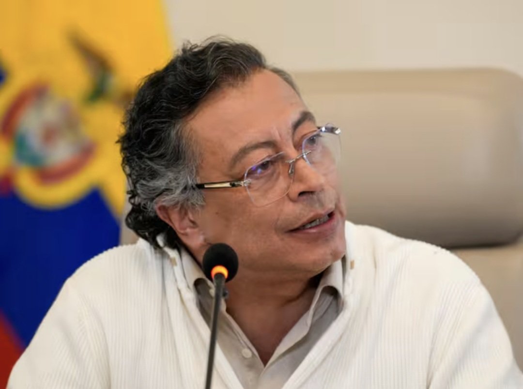 Maicol Cajamarca (@maicajamarca_) on Twitter photo Hoy, a las 7 P.M. el Presidente <a href="/petrogustavo/">Gustavo Petro</a> se dirige al pueblo colombiano en Alocución Presidencial, en la que va a revelar el plan que la extrema derecha colombiana y norteamericana tiene para asesinarlo.
Además, me cuentan, que podría anunciar la Consulta Popular vía Hoy, a las 7 P.M. el Presidente <a href="/petrogustavo/">Gustavo Petro</a> se dirige al pueblo colombiano en Alocución Presidencial, en la que va a revelar el plan que la extrema derecha colombiana y norteamericana tiene para asesinarlo.
Además, me cuentan, que podría anunciar la Consulta Popular vía
