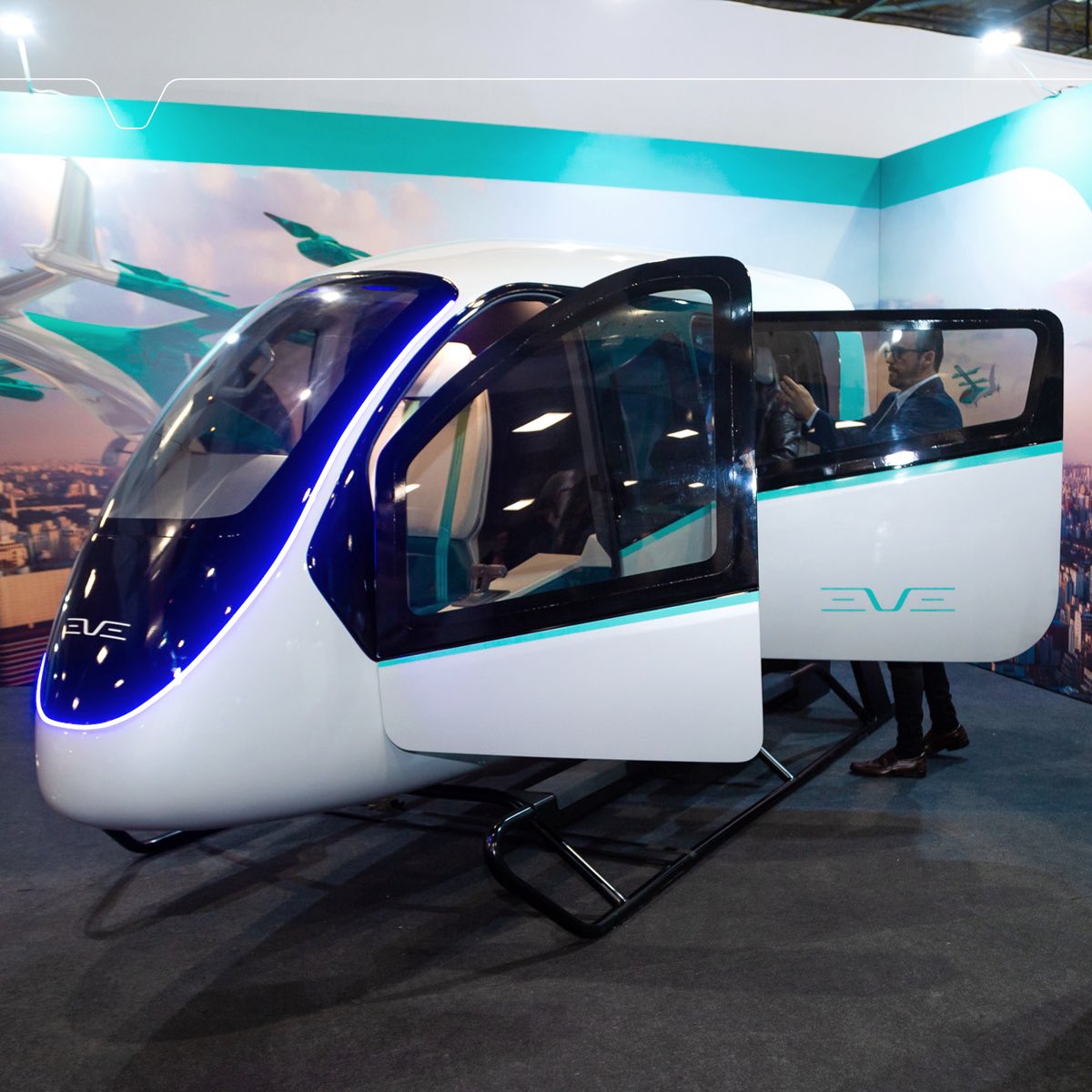 We signed an agreement with FINEP at Expo eVTOL for a non-repayable grant of up to $15.8M to accelerate digital innovation and sustainable aviation. The project includes the evolution of our TechCare platform. 

#EveAirMobility #eVTOL #ExpoEVTOL2025

tinyurl.com/EveAndFINEP