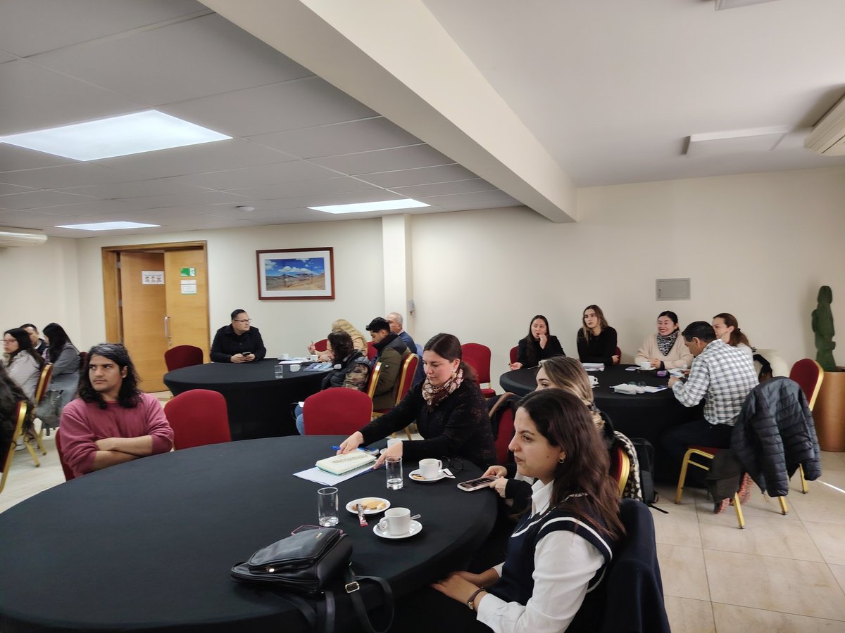 MMAAtacama's tweet image. SEREMI @MMAAtacama Natalia Penroz junto @goreatacama encabezó Taller de &quot;Implementación regional de la ley Marco de
Cambio Climático”,  que se enmarca en capacitar en mayor detalle a los miembros
del Comité Regional en la implementación de los instrumentos regionales y comunales