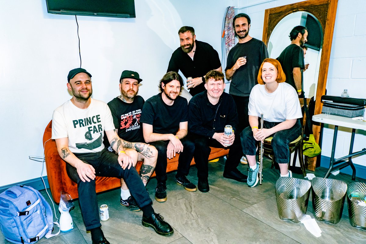 LosCampesinos's tweet image. 🇪🇸 Next up for Los Camp!...
We play @Primavera_Sound Barcelona on Saturday! 🙌
📍 Schwarzkopf Stage
⏰ 19:45 (60 min set)
No lie, we've been wanting to play Prima for 20 years, this is gonna be special.
If you're at the festival, we'd love you to join us.
