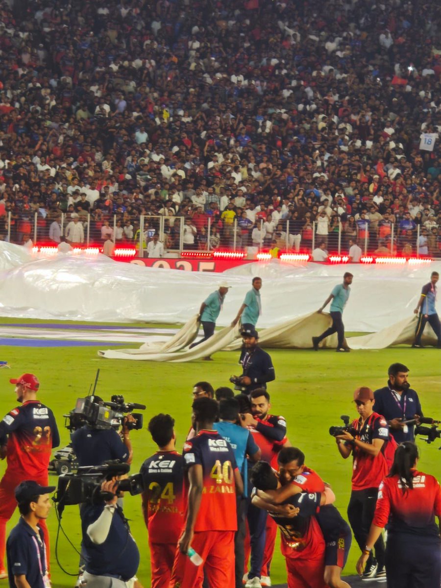 prerit__04's tweet photo. RCB Won🔥 the IPL 2025 ❤️🥹

#RCB #CongratsRCB https://t.co/JeCsQ3BpRd
