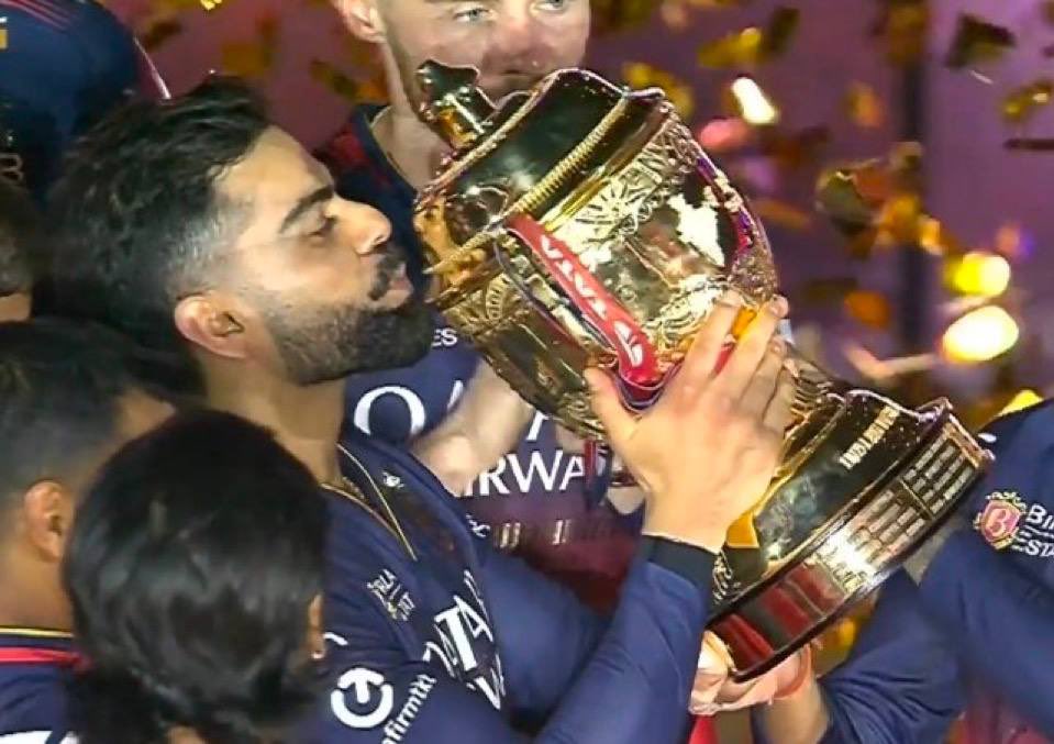 Finally the wait for IPL trophy ended.
Virat Kohli has touched it!!