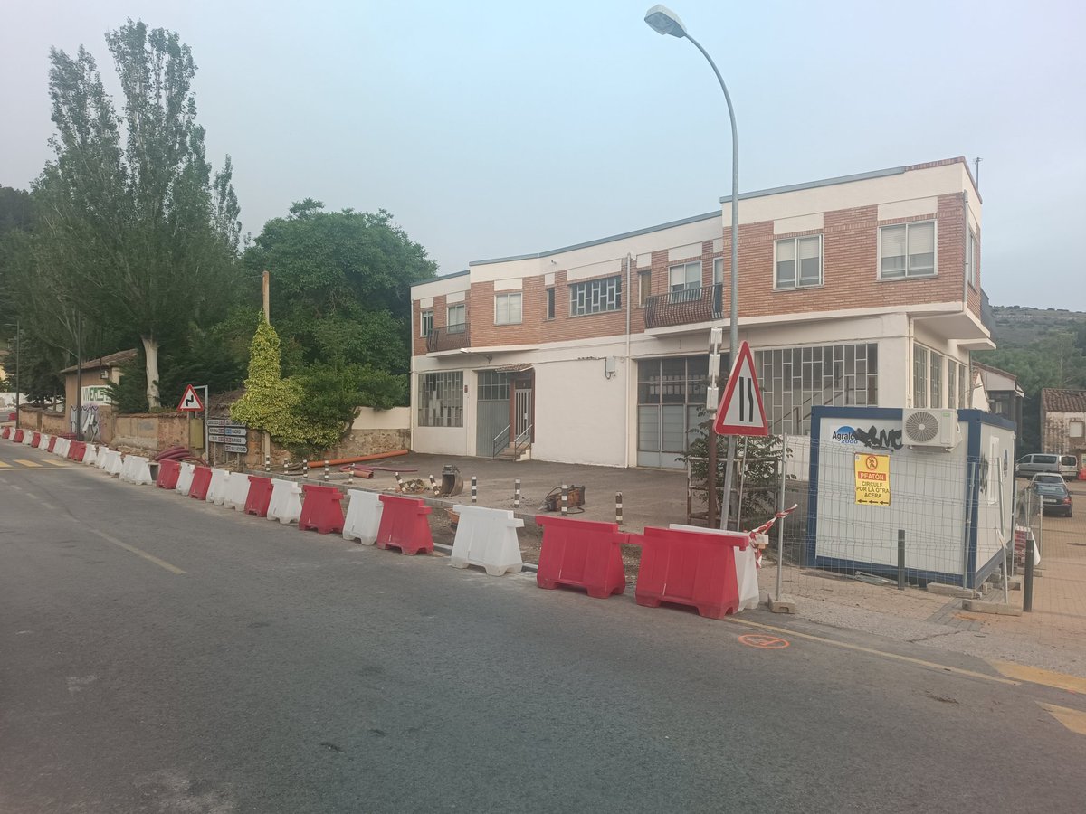 Del Europan 9, cuando hacíamos urbanismo con mayúsculas en #Soria, a la intervención de las Travesías. 

Lo que pudo ser y no fue. Lo que debería haber sido la intervención en un entorno BIC y nunca será.