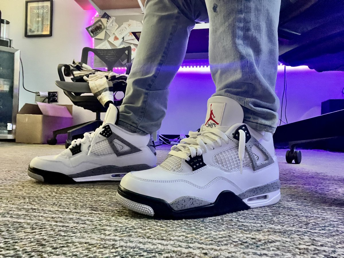 ⚡️GREG_CORDER⚡️ (@flybottleescape) on Twitter photo First hands-on experiment for me in A LONG TIME… new White Cement 4s for good luck 🍀 First hands-on experiment for me in A LONG TIME… new White Cement 4s for good luck 🍀