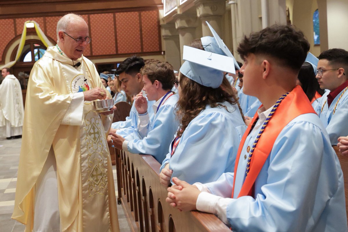 It was a beautiful evening on Friday celebrating the Class of 2025 at Baccalaureate Mass! 

View and order photos from the evening here: shop.imagequix.com/g1001260420

#WeAreSaintJoe