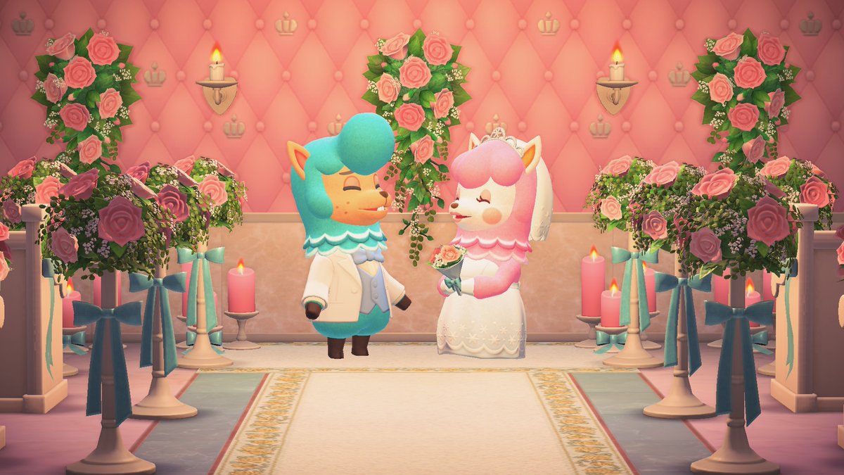 Hello, everyone! June is in full bloom, and you know what that means! Harvey is once again looking for help with his wedding photo shoots. If that sounds like something you'd love to do, you have until the end of the month!