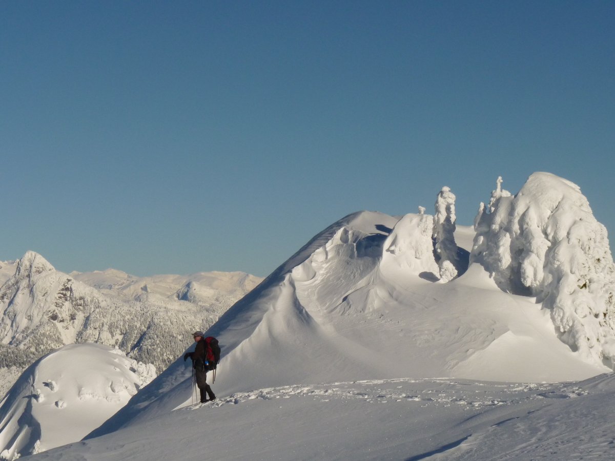 2025 The Skies Photo Competition - Each local resident is eligible to submit one photo. The submission deadline is June 6, 2025 - For prizes and competition rules : prpl.ca/files/2025/03/…