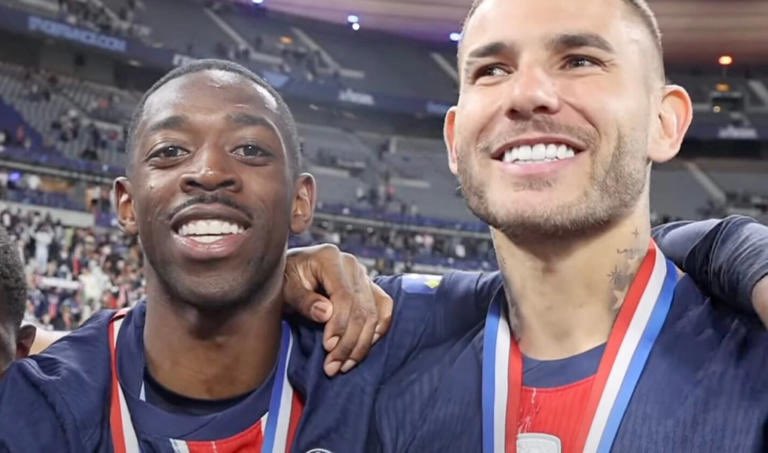 MegaPSG_'s tweet photo. 🎙️ Lucas Hernandez 🇫🇷 sur Ousmane Dembele 🇫🇷:

« Il mérite le Ballon d'Or. Il a marqué beaucoup de buts, il a fait la différence, mais ce n'est pas tout ce dont il faut se souvenir de lui cette saison. 

Il a toujours aidé le collectif, la façon dont il défendait, la façon dont il pressait haut. Voilà pourquoi il le mérite . » ❤️💙