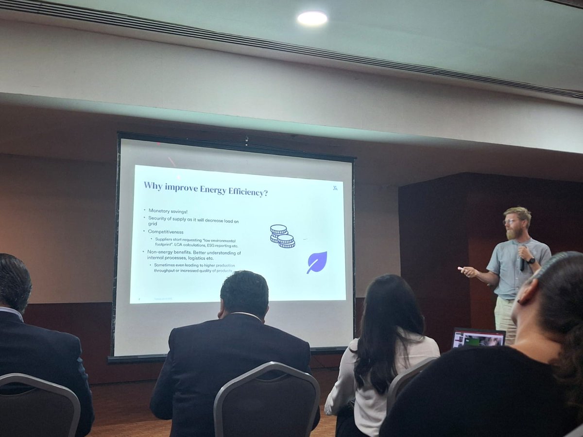 <a href="/CONUEE_mx/">CONUEE_mx</a> <a href="/ijnares/">Israel Jáuregui</a> <a href="/xavier_osorio/">Javier García Osorio</a> <a href="/PymesConuee/">MiPyMES</a> <a href="/NafinOficial/">Nacional Financiera</a> <a href="/Amexgen_oficial/">Amexgen AC</a> <a href="/AAmeneer/">Asociación de Empresas de Eficiencia Energética AC</a> <a href="/CIMEJ_Colegio/">Colegio de Ingenieros Mecánicos y Electricistas</a> <a href="/SEDESJALISCO/">Secretaría de Desarrollo Energético Sustentable</a> <a href="/DKAMBinMexico/">Danish Embassy in Mexico</a> Rasmus Jelsbak Knudsen (experto danés) <a href="/DKAMBinMexico/">Danish Embassy in Mexico</a>  señala que en dichos diagnósticos, se encontraron las siguientes áreas de mejora #EfcienciaEnergética: 
🌫Refrigeración
🗜 Aire comprimido
🔥/❄HVAC
♨Generación y distribución de vapor
💡Iluminación