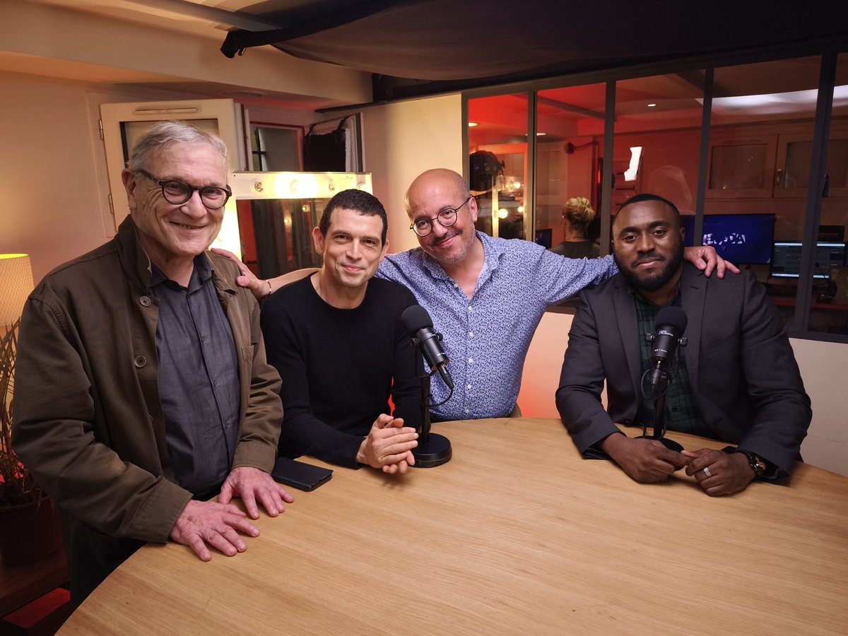 📺 On est-y pas trop beaux, les camarades ? 😊 
#Beligh #Rony #MouMou #Fabrice <a href="/LeMediaTV/">Le Média</a> 
cc <a href="/Manouck44/">Manouck</a> <a href="/AlbertLvy1/">Albert Lévy</a> <a href="/TSDKcollectif/">Tsedek !</a> <a href="/Ruff_45000/">Ruff</a> <a href="/Chronikfr/">Chronik</a> <a href="/FabriceWuimo/">Fabrice Wuimo</a>
