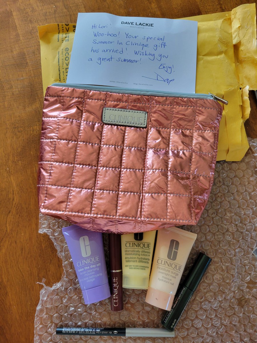 Lori King (@1loriking) on Twitter photo <a href="/davelackie/">dave lackie</a> Prize made it to west coast ok! #cliniquegwp
Lipstick perfect shade, bit worried too dark but its perfect. This will be handy in my work travels too! <a href="/davelackie/">dave lackie</a> Prize made it to west coast ok! #cliniquegwp
Lipstick perfect shade, bit worried too dark but its perfect. This will be handy in my work travels too!