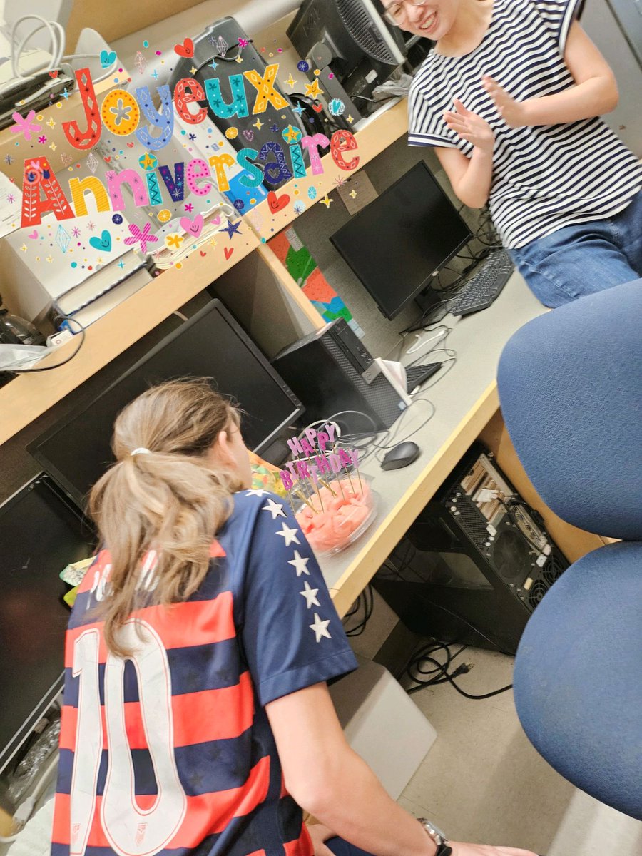 UF_HE_LAB's tweet image. Happy birthday, Nina! This is the fourth birthday with you in the lab🥰🎉. We have been witnessing your tremendous growth as a strong scientist 👩‍🔬🙌