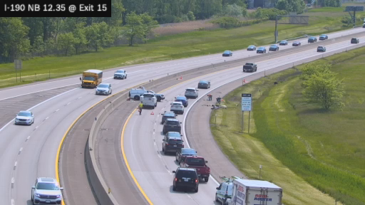 🚨Traffic: We are following a crash on I-190 South at Exit 15 (Sheridan Dr.) blocking the left lane is closed. Expect delays.🚨 <a href="/trafficcommand/">WBEN Traffic Command</a> 

📸<a href="/NITTEC/">NITTEC</a>