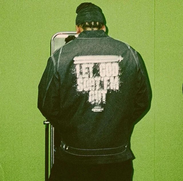 Pusha T deserves all his respect

He bodied Drake
Dealt with labels tryna silence him
Refused to let the Labels silence others (Kendrick)
Paid 7 figures to get out his deal &amp; keep creative control

Drake has been using labels to silence artists &amp; this lawsuit is the same thing