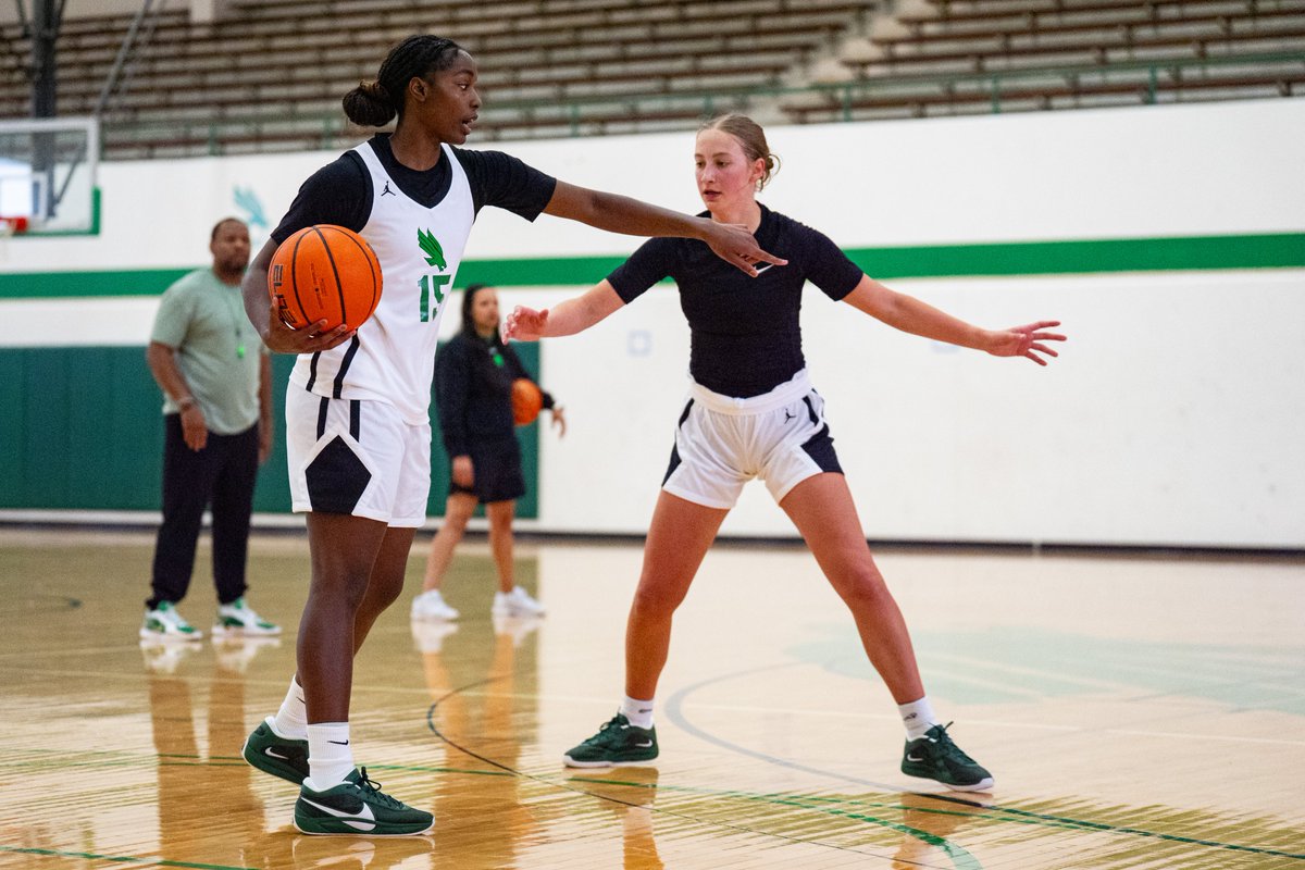 UNT Women's Basketball (@meangreenwbb) on Twitter photo Back on the hardwood 🤩
#GMG🦅 I #PremiumGasOnly⛽️ Back on the hardwood 🤩
#GMG🦅 I #PremiumGasOnly⛽️