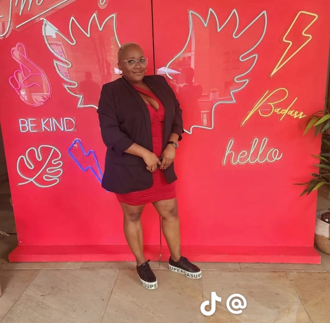 SweetKatli's tweet photo. If you come across this girl please tell her I want my money, I thought I was helping now I’ve become a victim #SkeemSaam #FloydShivambu https://t.co/5lLGVn5FkX