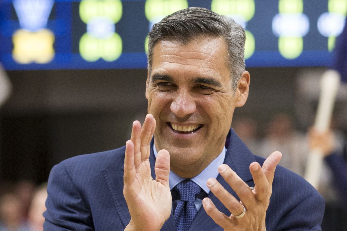 TheDunkCentral's tweet image. Knicks next coach odds: 

Johnnie Bryant +240
Kenny Atkinson +400
James Borrego +950
Mike Budenholzer +950
Patrick Ewing +950
Sam Cassell +950
Frank Vogel +1100
Chris Quinn +1400
Jay Wright +1400
Mark Jackson +1400
Mike D’Antoni +2000
Becky Hammon (LVA) +2500
Jeff Van Gundy +2500…