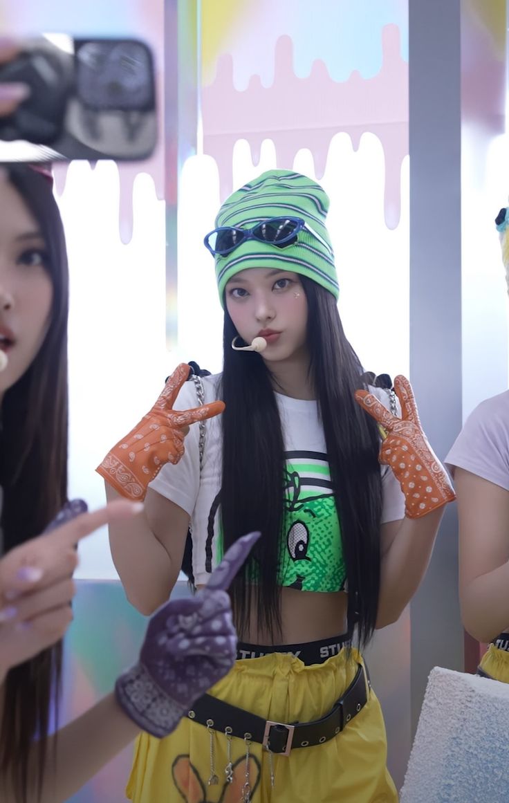 ✿ (@haerin1st) on Twitter photo 