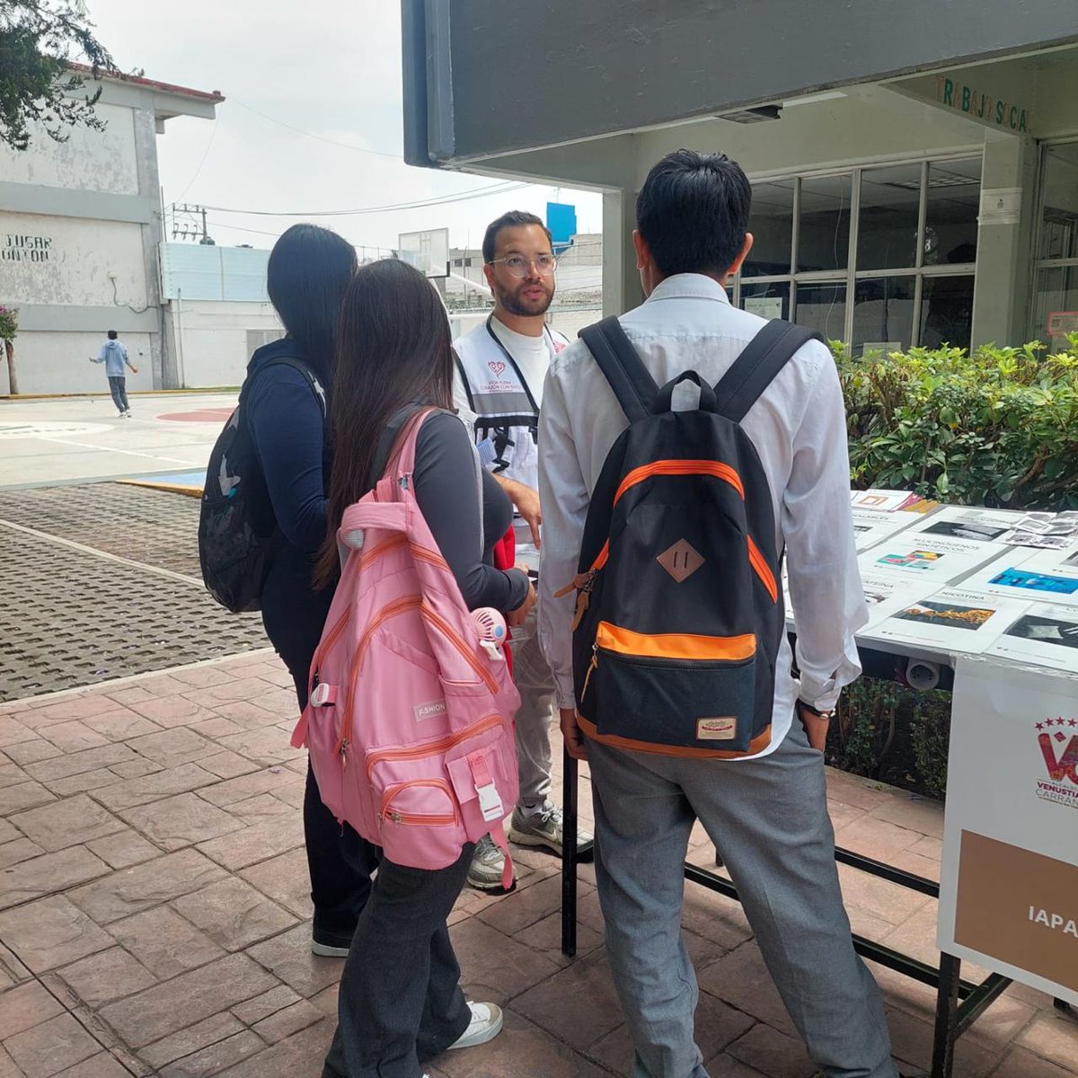 IAPA CDMX (@iapa_cdmx) on Twitter photo El #IAPA instaló mesa informativa sobre salud mental 💜 y sustancias psicoactivas 💊 para las jueventudes del Conalep Aeropuerto Acolhuacan en <a href="/A_VCarranza/">Alcaldía Venustiano Carranza</a>
¡La prevención está en la comunidad! 🤝
<a href="/GobCDMX/">Gobierno de la Ciudad de México</a>
#CapitalDeLaTransformación
<a href="/SSaludCdMx/">Secretaría de Salud de la Ciudad de México</a>
#VidaPlenaCorazónContento El #IAPA instaló mesa informativa sobre salud mental 💜 y sustancias psicoactivas 💊 para las jueventudes del Conalep Aeropuerto Acolhuacan en <a href="/A_VCarranza/">Alcaldía Venustiano Carranza</a>
¡La prevención está en la comunidad! 🤝
<a href="/GobCDMX/">Gobierno de la Ciudad de México</a>
#CapitalDeLaTransformación
<a href="/SSaludCdMx/">Secretaría de Salud de la Ciudad de México</a>
#VidaPlenaCorazónContento