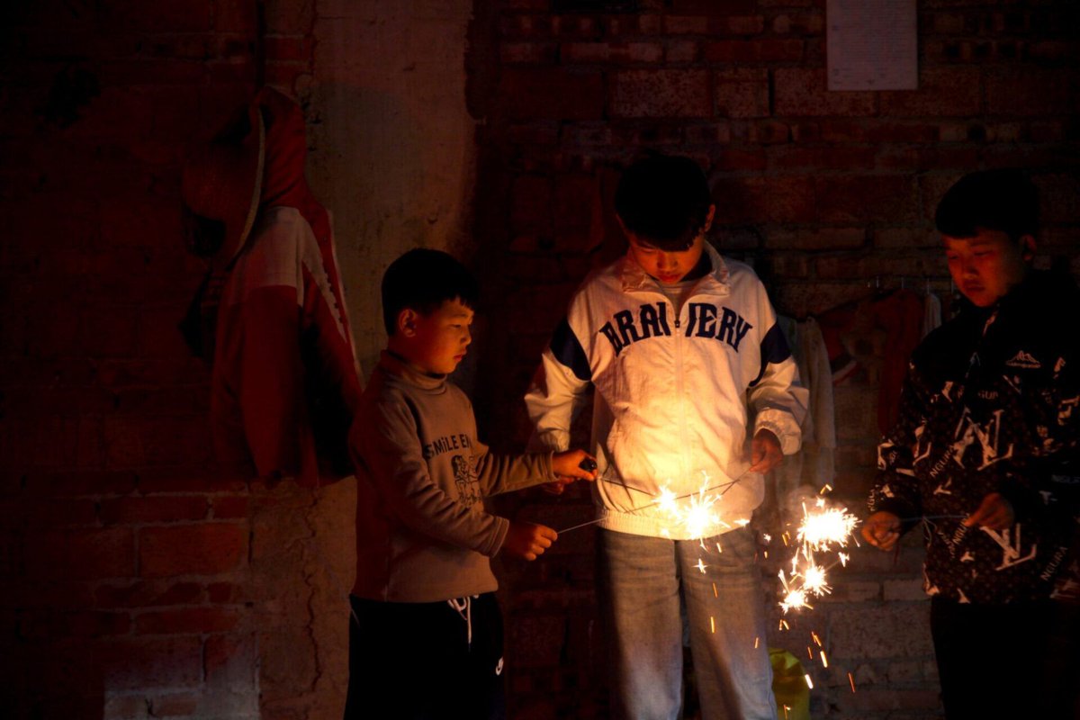 Emploom's tweet image. My short New Year's trip through the UNESCO-designated #Yuanyang Rice Terraces in #Yunnan. 🚙

From a new "world tourism village" to interactions with the local #Hani villagers, discover the beauty behind one of China's most remote cultural landscapes.
emploom.com/exploring-the-…
