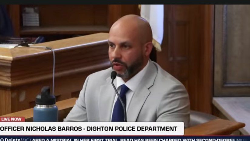 ChiefsFDF's tweet image. This man deserves a vacation, a new car, a new home, whatever he wants give it to him! 👏👏👏👏👏👏  integrity in the face of corruption #NickBarros #KarenRead #KarenReadRetrial #freekarenread