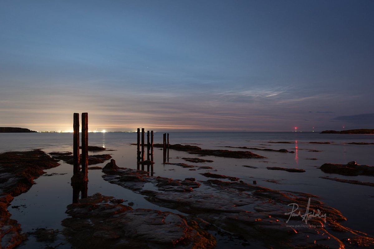 PaulAppleby_01's tweet image. Caught my first noctilucent clouds of the season.
Whitley Bay and Seaton Sluice.
1am, 4th June 2025