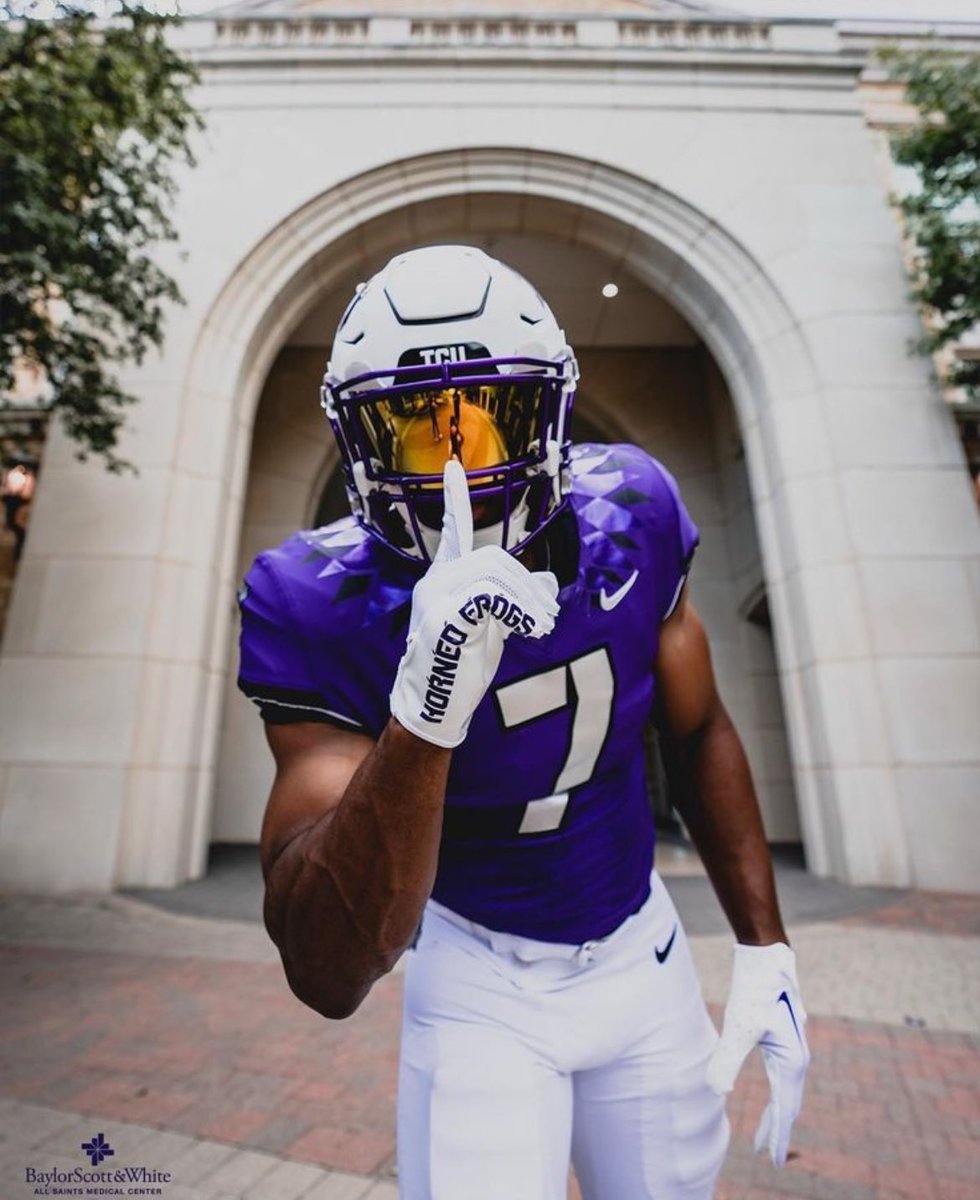 TheC_Williams's tweet photo. Attending DFW TCU camp this Friday can’t wait to compete!!!@_Coach_Garza  @RecruitTheRanch @_CoachJmac @wgjones85 @GRHS_Football https://t.co/fhVV2g7oMD