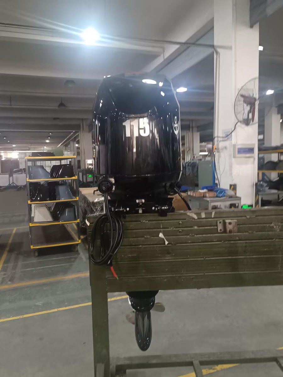 SamLi73798175's tweet image. Newtop 4 stroke 115HP F115 outboard boat engine motor. #outboard #boat_engine #Newtop.