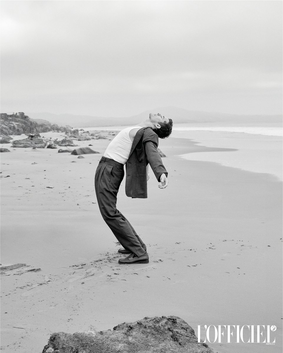 OrliBloomNews's tweet photo. 📸Orlando Bloom Photographed by Luca and Alessandro Morelli in “Orlando Bloom Goes Method” for L’Officiel Italia, June 2025 [4K]🎞️🇬🇧🇮🇹💚

➤@LOfficielItalia https://t.co/Bsh58sdjyo

#OrlandoBloom #OrlandoBloomGoesMethod #LOfficiel #Photoshoot #Portrait #Italy #HD #4K #2025 #2020s https://t.co/yUQ8DIJM37