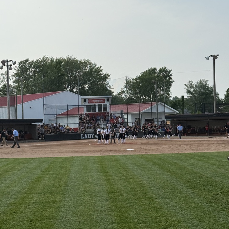The Lady Braves fell to the Salem Lions 8-9 in the regional championship. Great season, Lady Braves! 🥎
