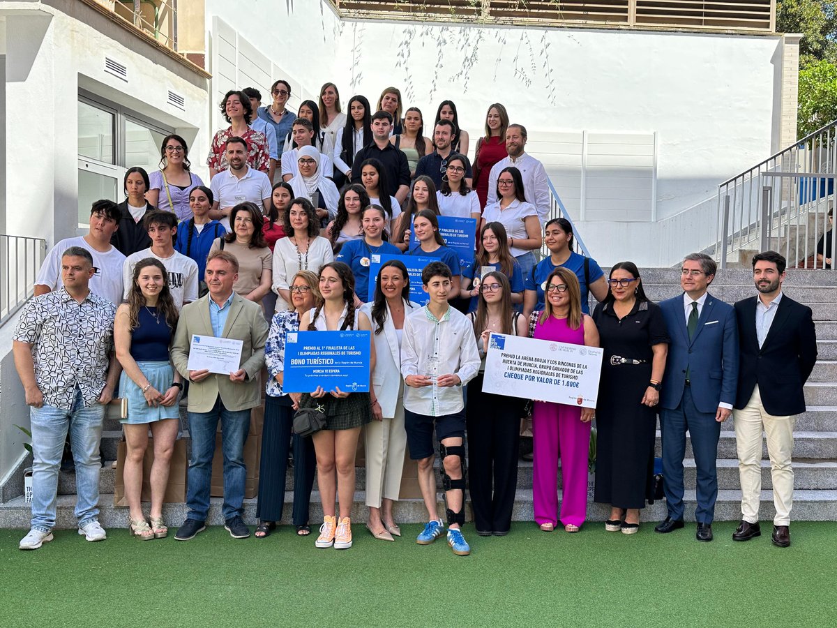 iespsb's tweet photo. PRIMER PREMIO EN LAS PRIMERAS OLIMPIADAS DE TURISMO DE LA REGIÓN DE MURCIA
Con el trabajo “La Arena Bruja y los Rincones de la Huerta de Murcia” para los alumnos Margarita Martínez Belando, Blanca Martínez Gallego, Naiara Navarro Pujante y Francisco David Zambudio Caravaca. https://t.co/ciI3KUZESG