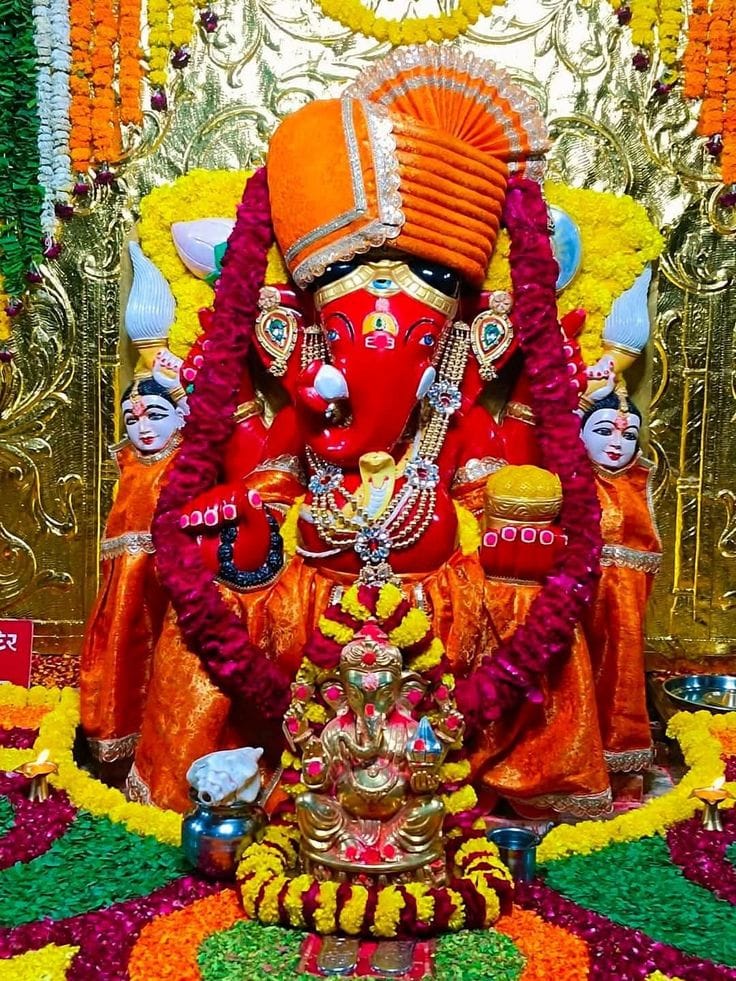 गौरी नंदन विघ्नहर्ता प्रथम पूज्य देवता श्री गणेश जी की दिव्य अद्भुत अलौकिक दर्शन 🙏 🚩
