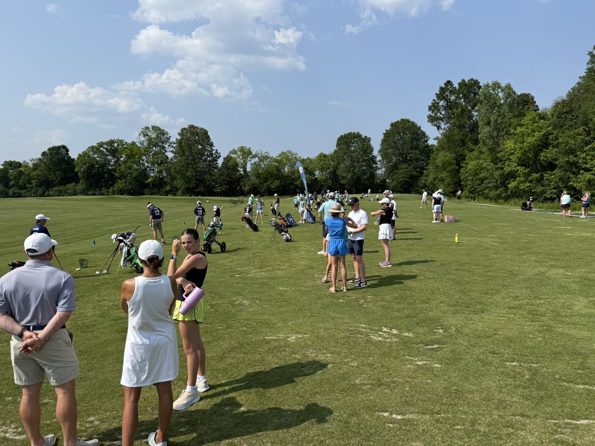 ChattanoogaGolf's tweet image. Today was our first match PGA Jr. League match. Facility was in great shape for our first host match!
Team 1 won 9-3 against team Ooltewah Club today. Congratulations on the win!
Team 2 match against Windstone Club Thursday!