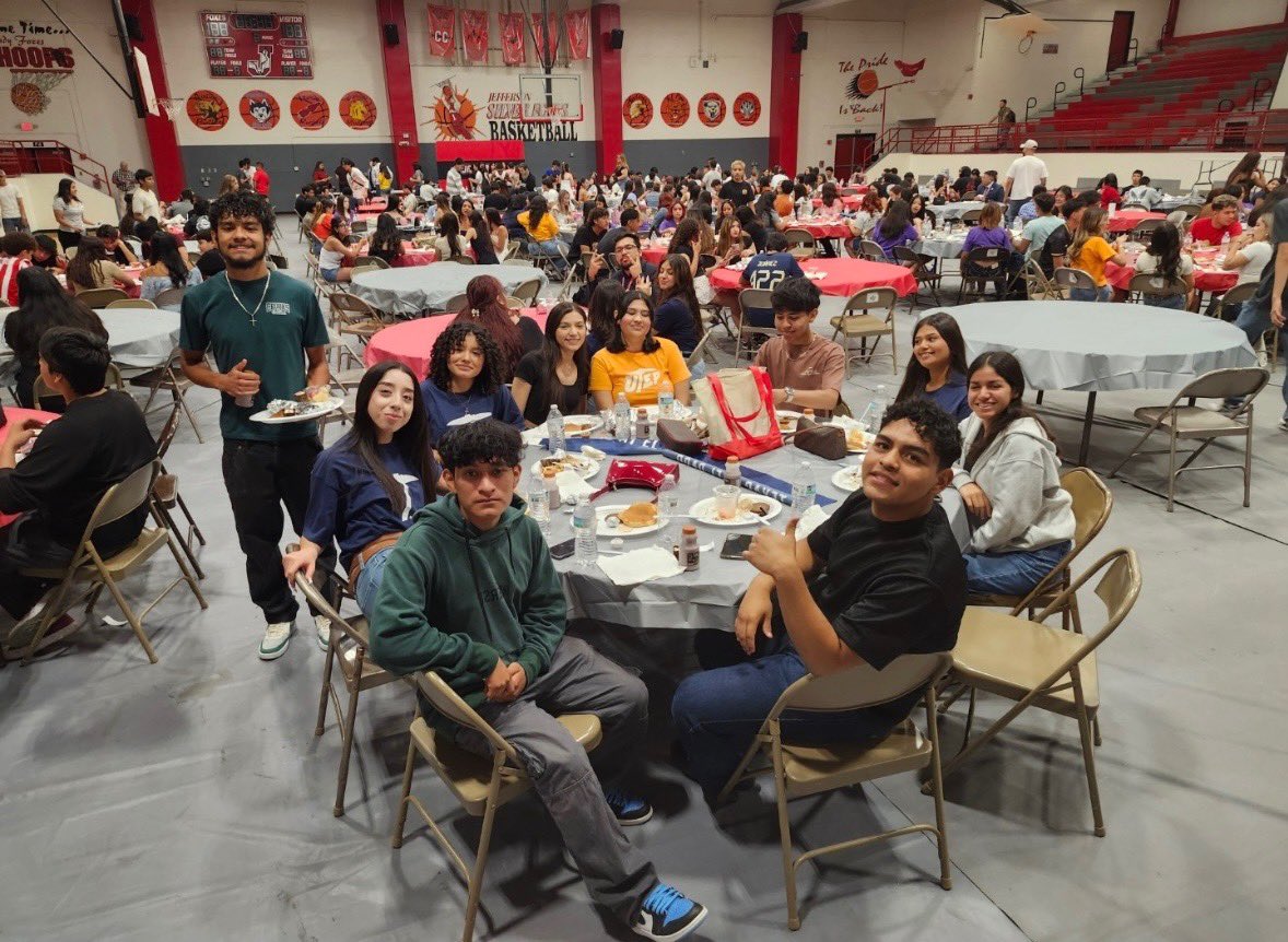 Jesse Hernandez (@jessehhdz) on Twitter photo Very Grateful to Jefferson High School for including our ETS Staff to the Senior Breakfast. Thank you for Acknowledging our Partnership and the Dedication, Hard Work we have for our Students’ Success. #StrongerTogether <a href="/erincon_13_JSHS/">Edgar Rincon</a> #ItStartsWithUs Very Grateful to Jefferson High School for including our ETS Staff to the Senior Breakfast. Thank you for Acknowledging our Partnership and the Dedication, Hard Work we have for our Students’ Success. #StrongerTogether <a href="/erincon_13_JSHS/">Edgar Rincon</a> #ItStartsWithUs