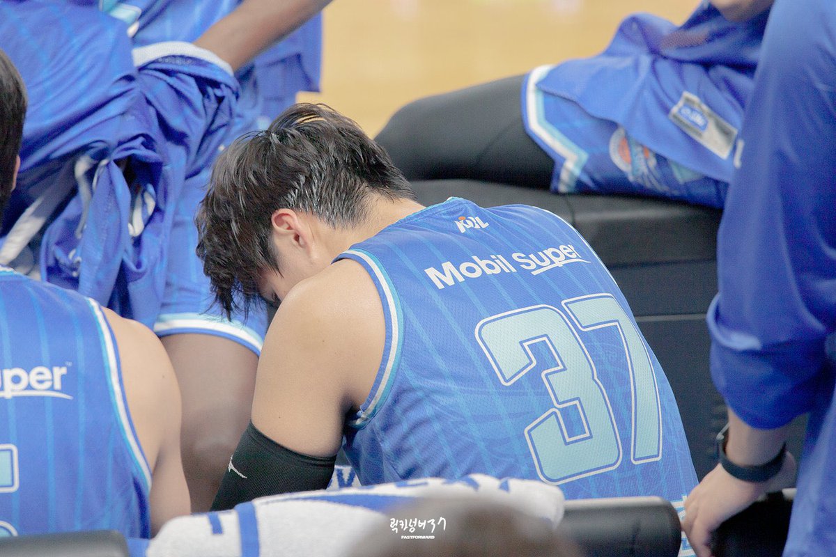 파란 나라를 보앗니...💙🦋🐟🐳🔵🌀🩵