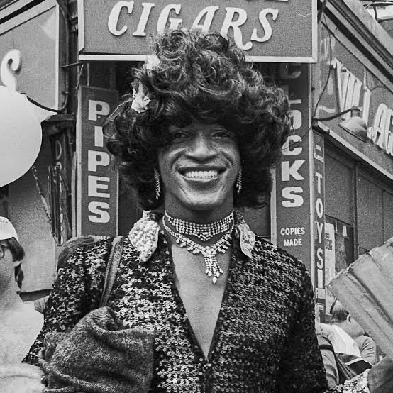 crybabyviolence's tweet image. “na há orgulho para alguns de nós, sem a liberdade de todos os nós”. 
- Marsha P. Jhonson