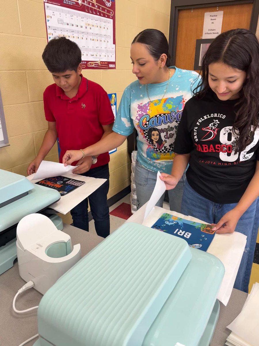 K. ᗰᗩᖇIᑎ🌺 tweet media