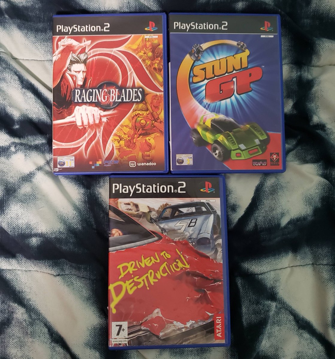 Static_and_Fire's tweet photo. Small PS2 pick up! There has been an influx of non-English stuff in thrift stores so seeing complete PAL copys of games you cant get here is awesome!

Especially Raging Blades! I was meaning to pick that up one day but it fell into my lap!

I hope the other games are good too. https://t.co/Izjii4lIVr