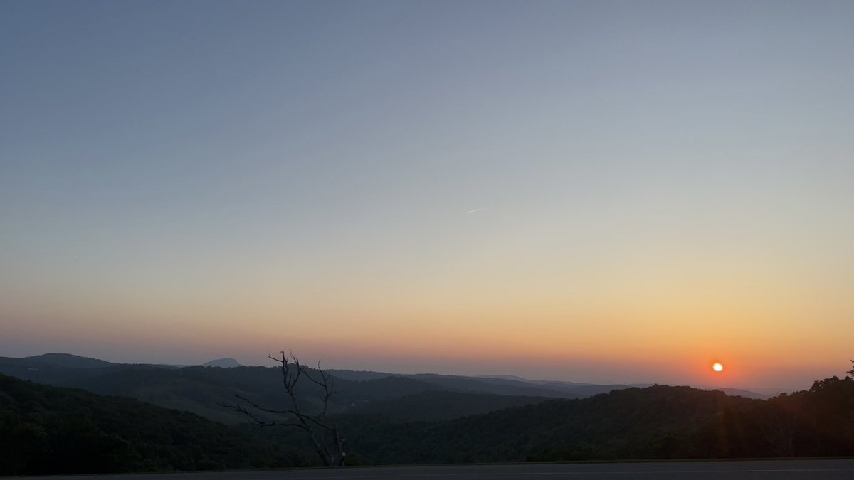 hags310's tweet image. sunset hike