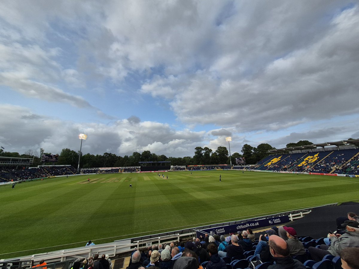 Despite a loss for Glamorgan, the pupils had a great experience of live cricket this evening! ETA back in Aberdare is 10:45. 🏏