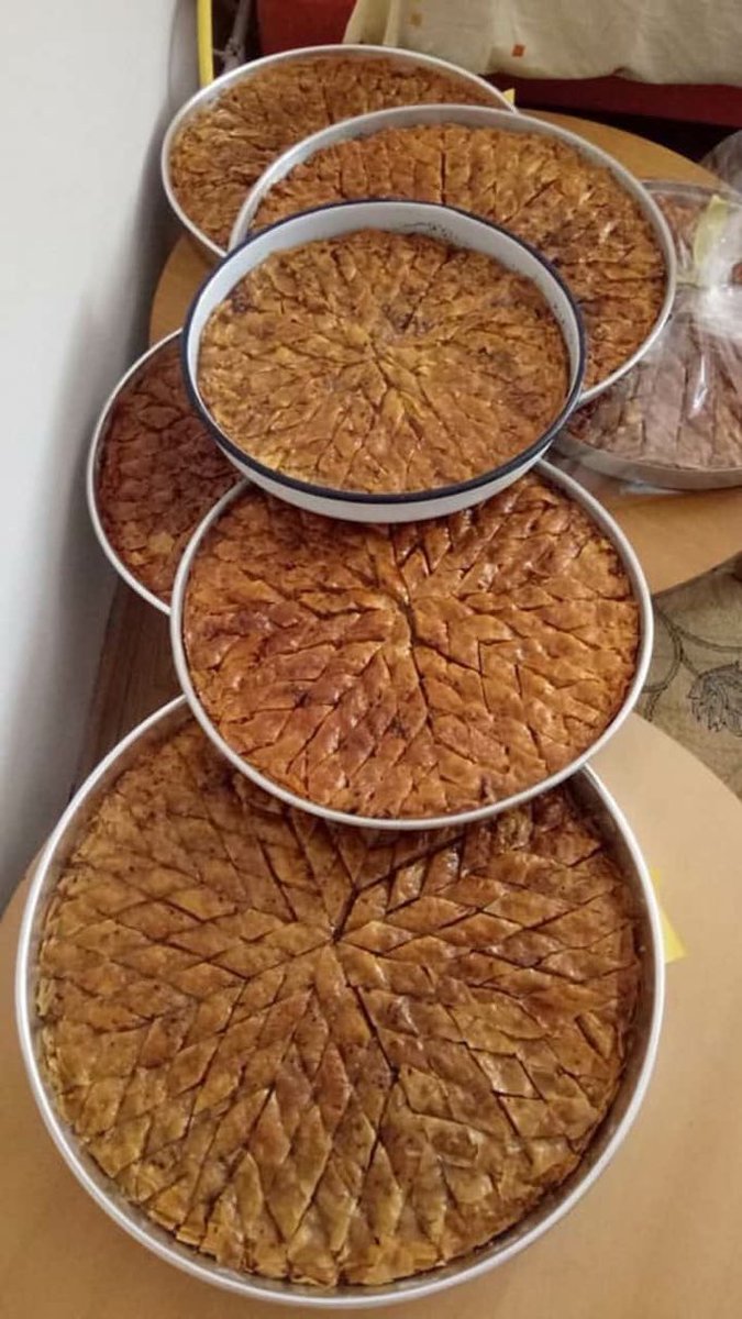 Picasso bayramda köye gel de sanat eseri gör..