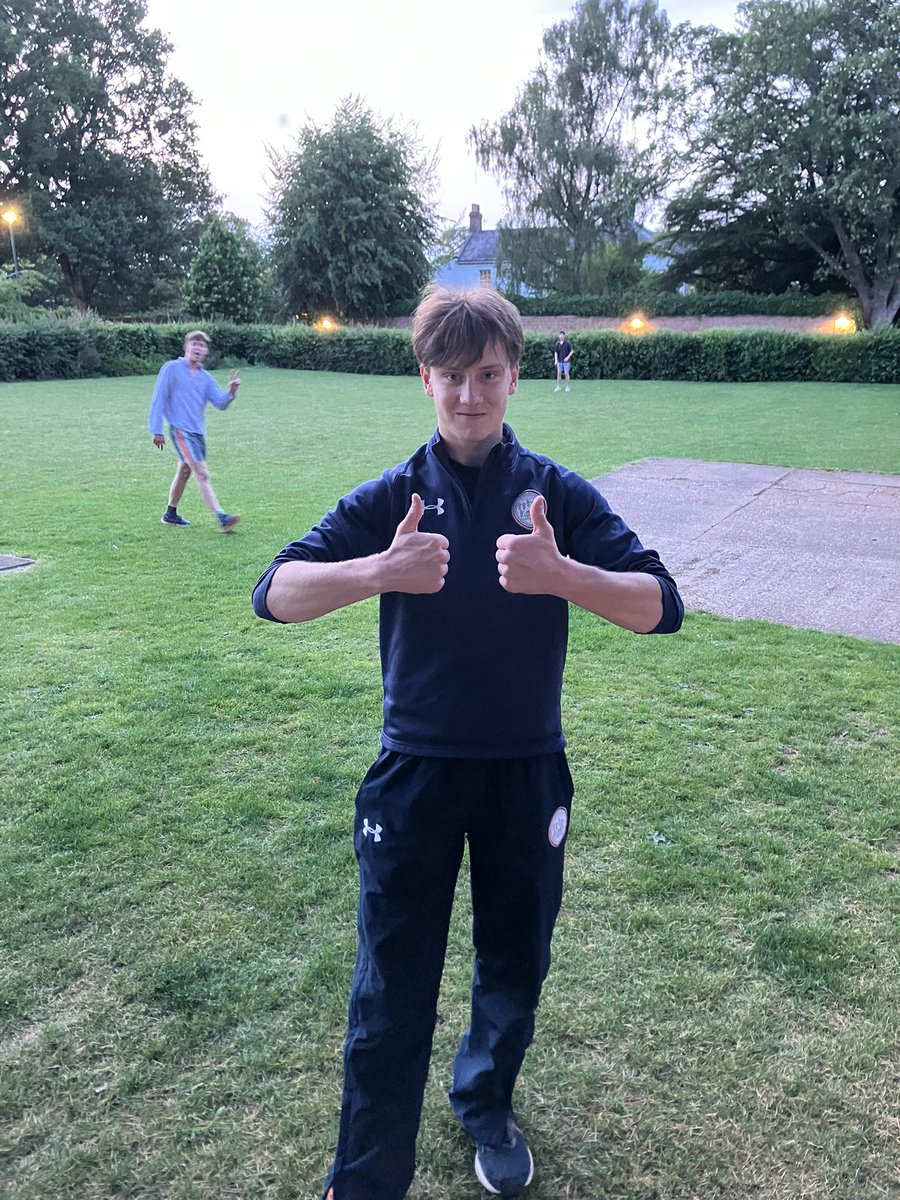 A great sporting week for a member of the L6th! He attended England hockey trials over the half term break and hit a scintillating 37-ball 45 for the 1st XI against the MCC today. 🏑🏏🏑🏏
