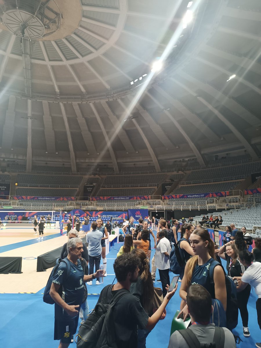 ToFlyVolleyball's tweet photo. Cheguei, gente 😁 https://t.co/2vQXIKbom8