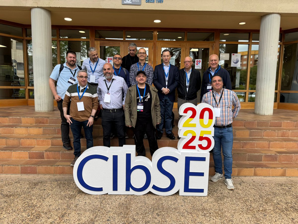 Foto oficial de miembros <a href="/RedIPAISC/">ripaisc</a>  que estuvimos presentando en #CibSe2025