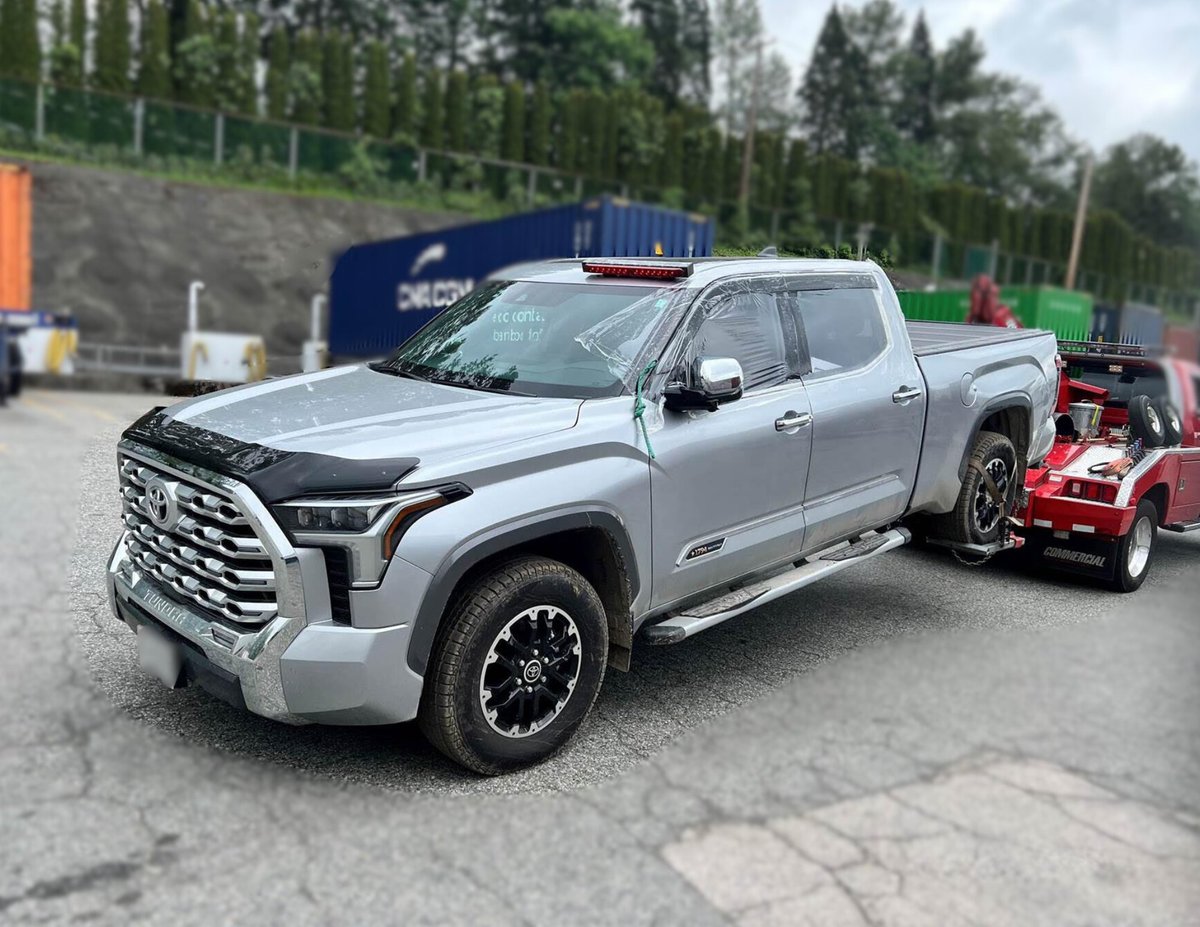 IMPACTautocrime's tweet image. Stolen in Ontario. Intercepted in BC by the CBSA.
CBSA, in partnership with IMPACT, helped stop this truck from being shipped overseas and highlights the partnership between law enforcement agencies.
#AutoCrimePrevention #VehicleRecovery #IMPACTBC #CBSA